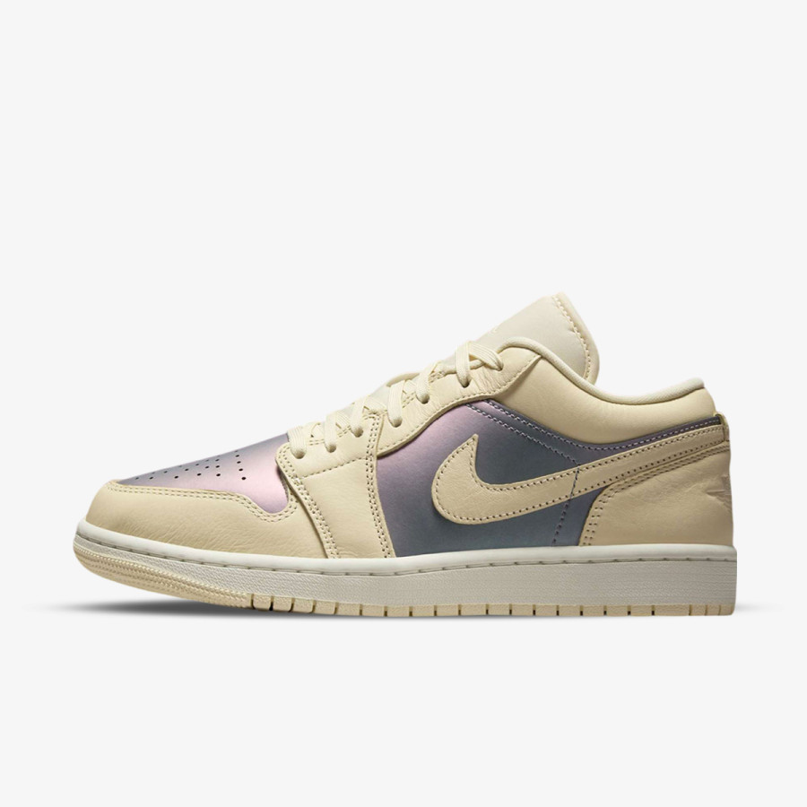 NIKE WMNS AIR JORDAN 1 LOW SE NA 