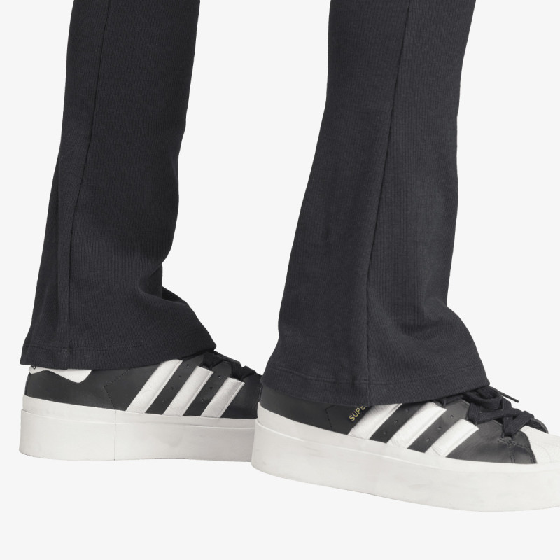 adidas ESSENTIALS 