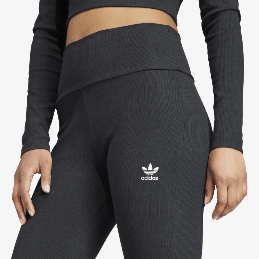 adidas ESSENTIALS 