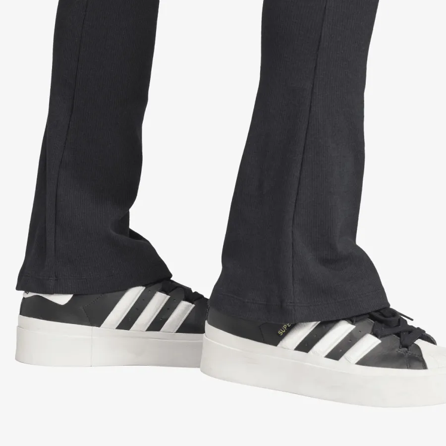 adidas ESSENTIALS 