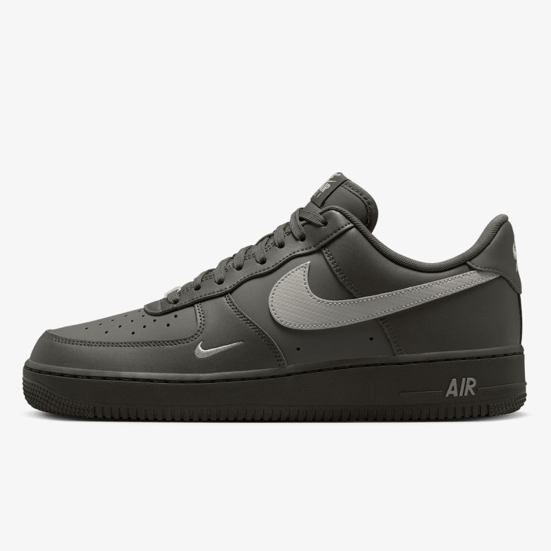 NIKE AIR FORCE 1 '07 