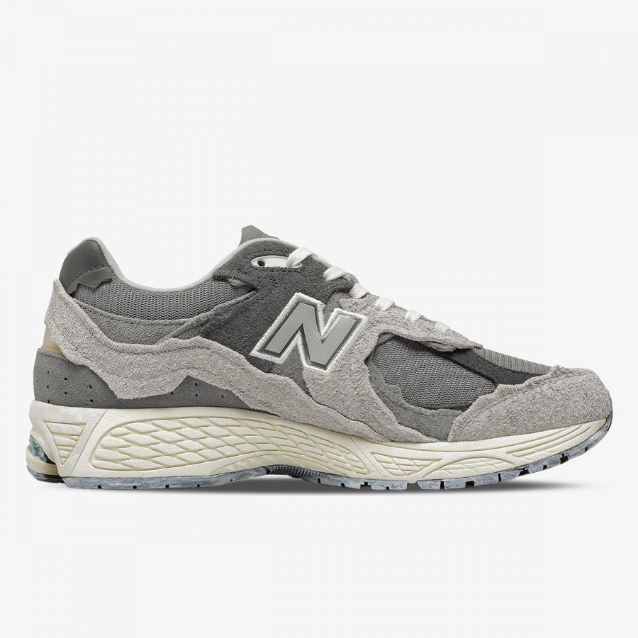 NEW BALANCE 2002 