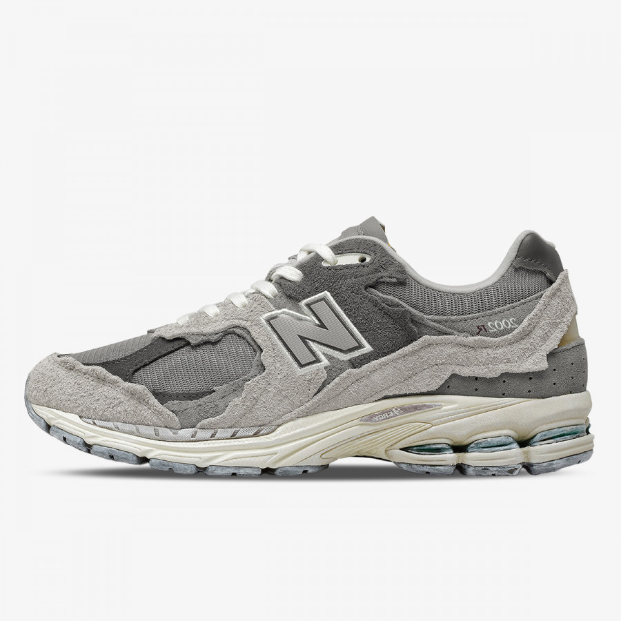 NEW BALANCE 2002 