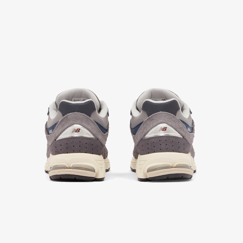 NEW BALANCE -2002 