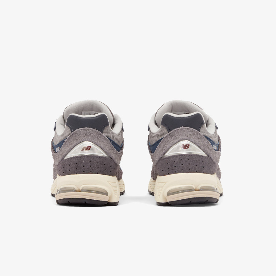 NEW BALANCE -2002 