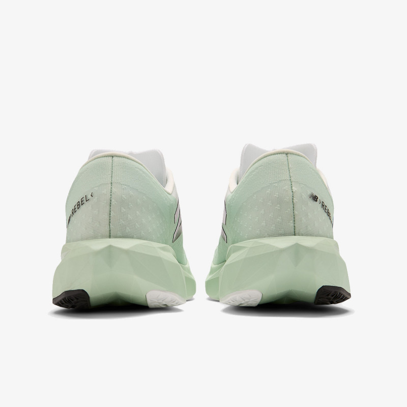 NEW BALANCE M FC REBEL