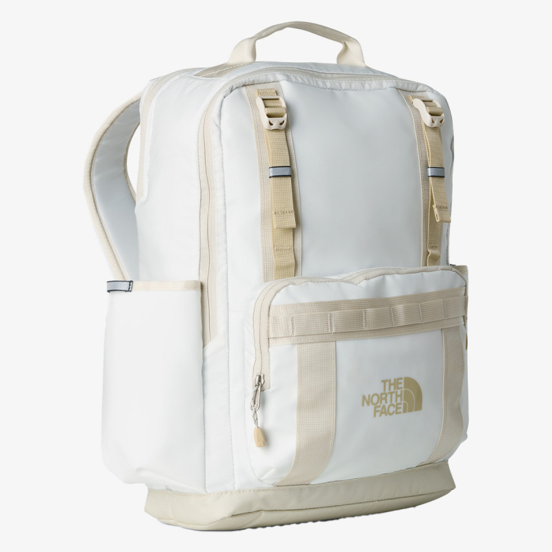 THE NORTH FACE BASE CAMP DAYPACK 