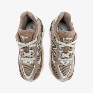 NEW BALANCE K 9060 