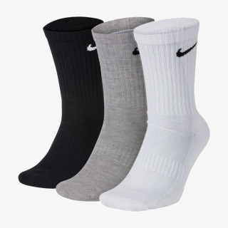 NIKE Everyday Cushioned 