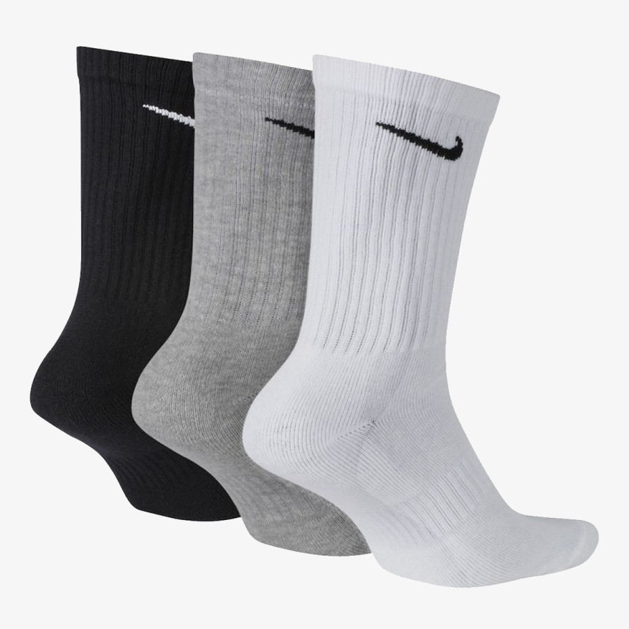 NIKE Everyday Cushioned 