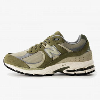 NEW BALANCE 2002R 